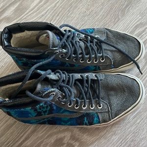 Vans high top men skate shoes